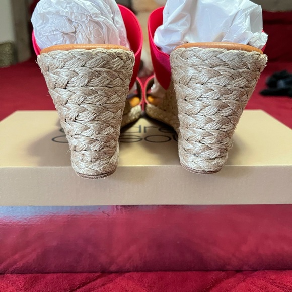 Andre Assous Shoes - Picture 2 of 5